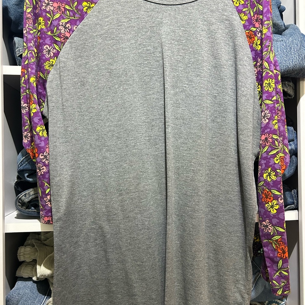 LuLaRoe Classic Gray Top